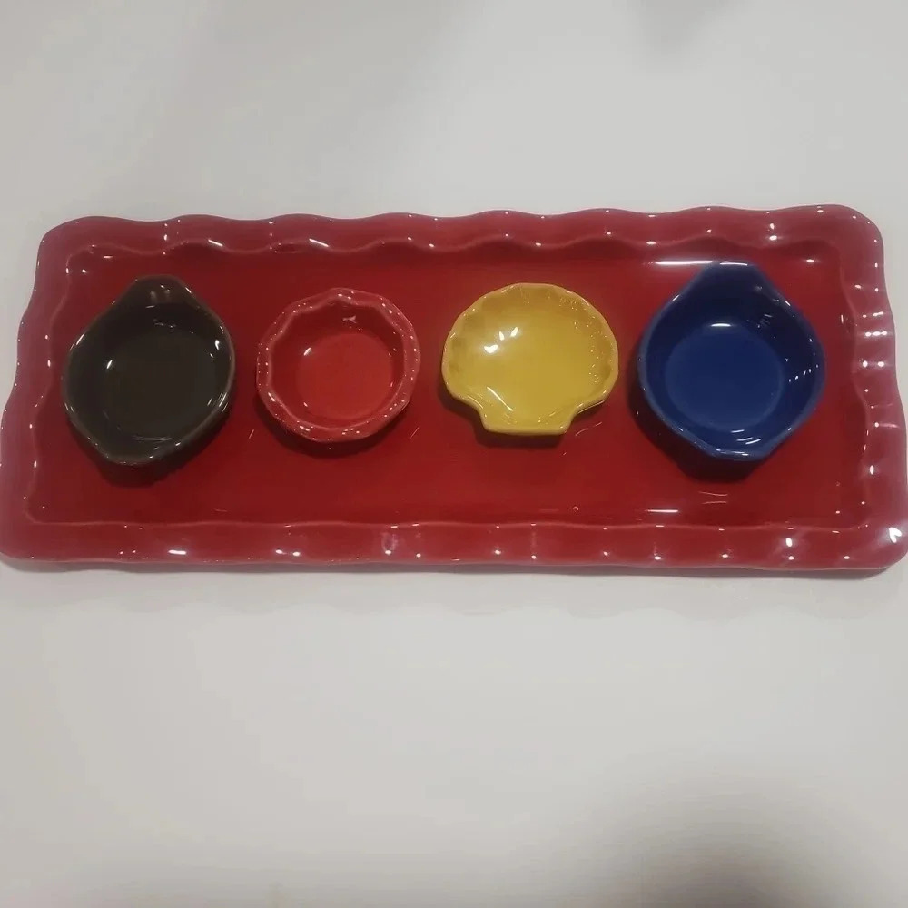 (5)Emili henry Multi-Color Appetizer  Tray